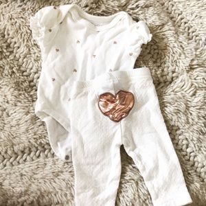 NEW Rene Rofe white heart set.